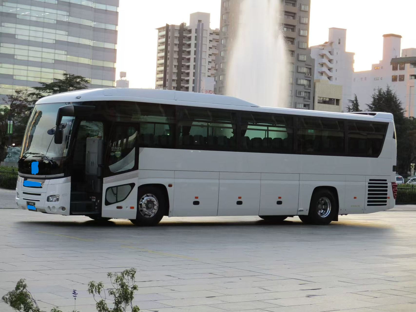 full size bus for Japan tour with driver